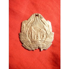 Cauti Insigna Mare Regalista Stema Regala A Romaniei D 6 4 Cm Vezi Oferta Pe Okazii Ro