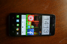 ZTE V975Geek(IntelAtom Dual-core 2 GHz,2GB RAM, 8MPCamera) foto