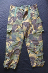 Pantaloni de camuflaj standard NATO; marime 180 / 100: 98 cm talie, 106.5 cm lungime, 76.5 cm crac interior; stare excelenta foto