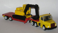 SIKU - Cap tractor Scania + platforma + Excavator 1/87 foto