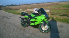 Kawasaki ZX6R 600J1 2000 foto