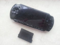 Sony Playstation Portable - PSP 3004 cu acumulator + BONUS - de reparat sau pentru piese - acceptam Litecoin / Bitcoin foto