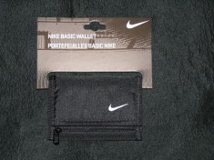 PORTOFEL NIKE BLACK RIDER -IMPORT SUA-CALITATE SUPERIOARA-100% ORIGINAL-POZE REALE-BUZUNAR EXTERIOR-PRET IMPORTATOR-AMBALAJ ORIGINAL- foto