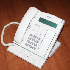 Telefon fix Panasonic KX T7630 pentru centrale telefonice foto