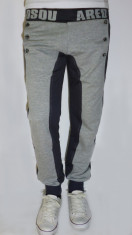 Pantaloni de trening conici Dsquared foto