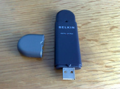 ADAPTOR WIRELESS WI FI BELKIN P81976-D USB NETWORK ADAPTOR foto