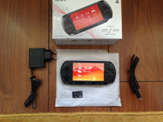 PSP STREET MODAT Stare FT BUNA( CA SI NOU) la cutie+card de 2 gb SONY PRO DUO+accesorii(se poate face cadou) foto