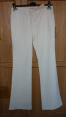 Pantaloni velur alb-marimea S si M/L-produs nou -pret redus-20 lei! foto