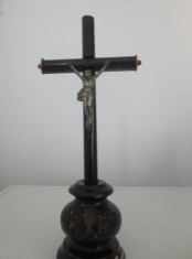 deosebit crucifix din lemn cu sfantul isus din metal foto