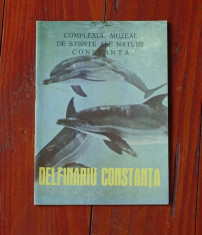 brosura - Delfinariu Constanta - perioada comunista - imagini alb negru si color - 32 pagini foto