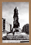 IASI PIATA UNIRII STATUIA LUI AL. I. CUZA APROX 1960, Necirculata, Fotografie