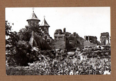 TARGOVISTE RUINE ALE CURTII DOMNESTI APROX 1965 foto