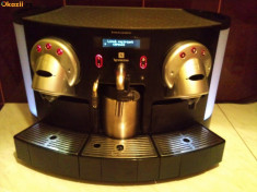 Mare?te imagine Aparat cafea CS 220 Nespresso , functii Cappuccino si Caffe Latte . foto