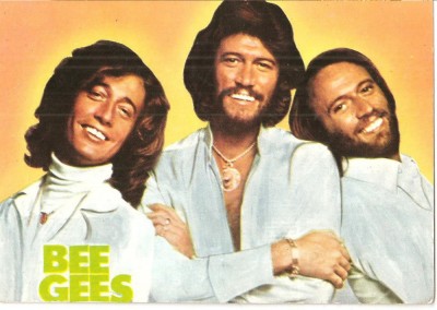 CPI (B4017) FORMATIA BEE GEES, CARTE POSTALA ILUSTRATA, SCRISA SI NECIRCULATA, CASA FILMULUI ACIN (5) foto
