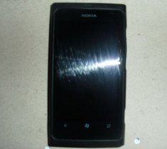 Vand Nokia Lumia 800 neverlocked ca nou foto