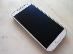 Samsung I9508 Galaxy S4 16GB White IMPECABIL , necodat , ORIGINAL - 1149 LEI ! Okazie ! foto