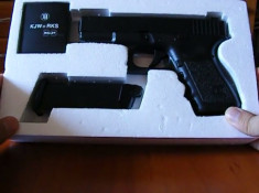 Pistol Glock gaz semi-automat foto