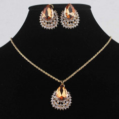 Set de bijuterii placat Aur 18k, Cristale Swarovski : cercei, lantisor cu pandantiv 2548 foto