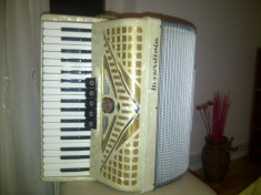 Vand Acordeon foto