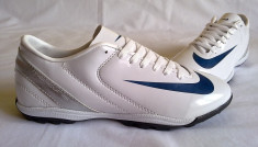 ADIDASI NIKE MERCURIAL foto