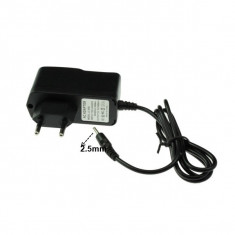 Incarcator alimentator adaptor priza casa de perete pentru retea 220V cu mufa conector 2,5mm 2.5 mm pentru tableta Smailo NOU foto
