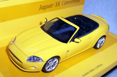 Minichamps Jaguar XK cabriolet Linea Giallo 2009 1:43 foto