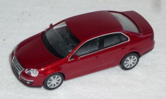 macheta 1:87 Wiking (similar Herpa, Busch), VW JETTA rosu metalizat H0 foto