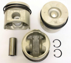 Piston complet STD motor Nissan 2,5 DCi foto