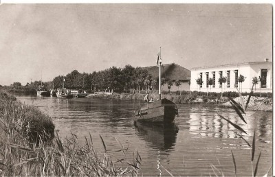 CPI (B4182) DELTA DUNARII. PE CANALUL SF. GHEORGHE, EDITURA MERIDIANE, CIRCULATA, 1964, RPR, STAMPILE, TIMBRU, BARCA foto