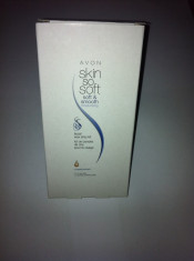 Benzi depilatoare pentru parul facial Skin So Soft AVON foto