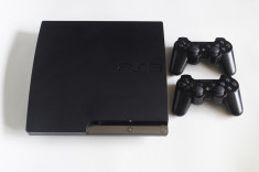 Vand PlayStation 3 320GB + 2 controllere foto