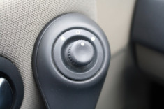 Buton reglaj oglinzi Renault Megane 2( pentru an fab. 2002-2009) foto