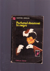 GASTON LEROUX -PARFUMUL DOAMNEI IN NEGRU foto