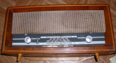 radio vechi de colectie pe lampi anii 60 functional carmen 3 vintage foto
