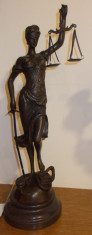 JUTITIARA splendida statueta lucrata in bronz , are 40 cm ianltime foto