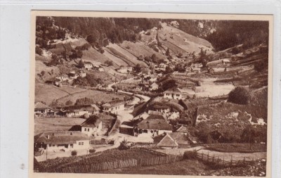 B76702 Romania Satul Dambovicioara foto