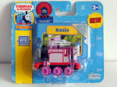 Take Along cu magnet - Thomas and Friends trenulet - METALLIC ROSIE ( transport 2.6 RON la plata in avans ) NOU - DE COLECTIE foto