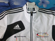 Geaca superba Adidas German Olympic Sports Confederation: marime S: 53.5 cm bust, 66 cm lungime, 65 cm maneca, 53.5 cm maneca interior, de la subrat foto