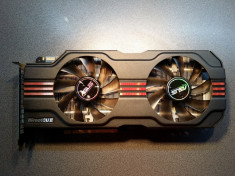 placa video Asus GeForce GTX 570 DirectCU II foto