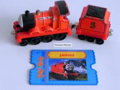 Take Along cu magnet - Thomas and Friends trenulet - JAMES locomotiva rosie cu nr.5 ( transport 2.6 RON la plata in avans ) FOARTE BUN foto