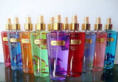 VICTORIA&amp;#039;S SECRET spray de corp - body mist fragrance - Oferta: La 3 bucati transport gratuit | La 5 buc. transport GRATUIT + UN CADOU foto