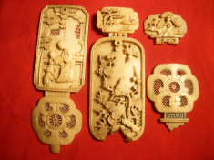4 Piese sculptate manual in fildes China ,probabil sec.XVII-XVIII foto