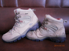 Ghete The North Face Gore-Tex, Vibram, marimea 40,5- talpic 26 cm - Stare excelenta foto