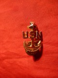 Insigna Militara Navala SUA - USNavy ,metal aurit si argintat ,h= 3 cm