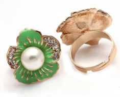 Superb inel retro fashion in forma de floare - verde. Marime ajustabila foto