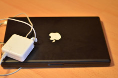 Laptop Apple Macbook Intel Core2Duo 2.1 foto