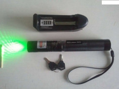 Laser pointer verde de putere mare, 1000mw-1 w REALI-ACUMULATOR-PROTECTIE COPII-PUNCT REGLABIL foto