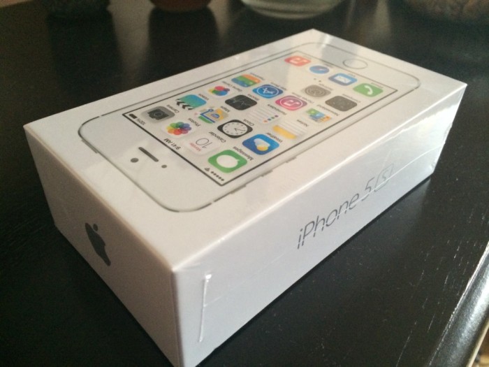Iphone 5S 16GB(SIGILAT) cu garantie 2 ani NEVERLOCKED foto mare Iphone 5S 16GB(SIGILAT) cu garantie 2 ani NEVERLOCKED foto mare