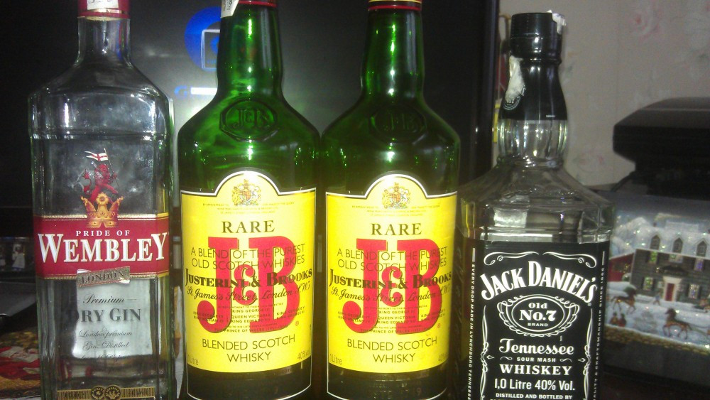 Sticle JB, Jack Daniels, Wembley goale | arhiva Okazii.ro
