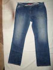 GUESS- BLUGI ORIGINALI , DE CALITATE ,NR. 31, CA NOI, U.S.A foto